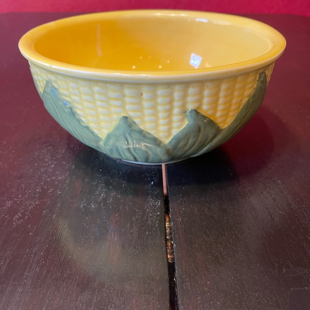 Vintage Shawnee Pottery Corn King #8 mixing bowls